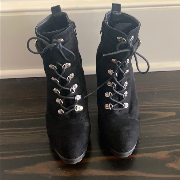 ⚠️SOLD⚠️Heeled Moto Boots - Picture 2 of 6